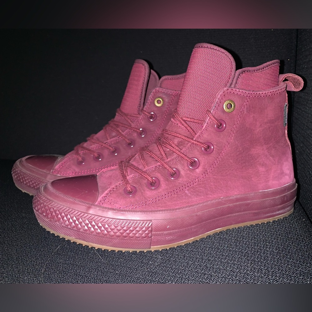 Converse High Top Sneakers Maroon